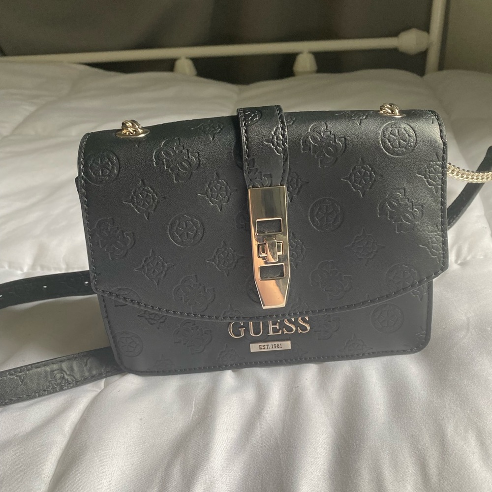 Mini Black Guess Crossbody bag
